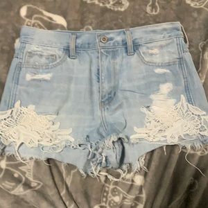 Size 5 Hollister jean shorts